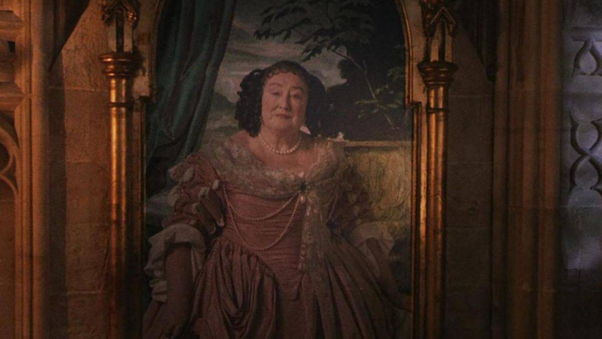 伊丽莎白·斯普里格斯（Elizabeth Spriggs）饰演胖女士